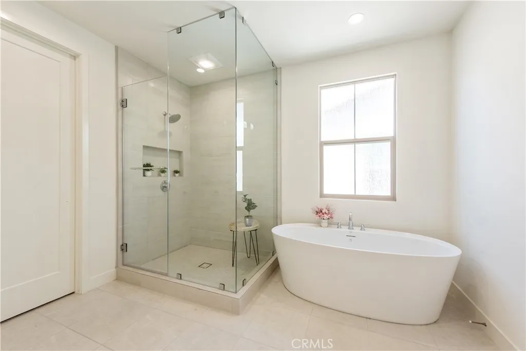 100 Bright Star, Irvine, California 92618 home-pic-31