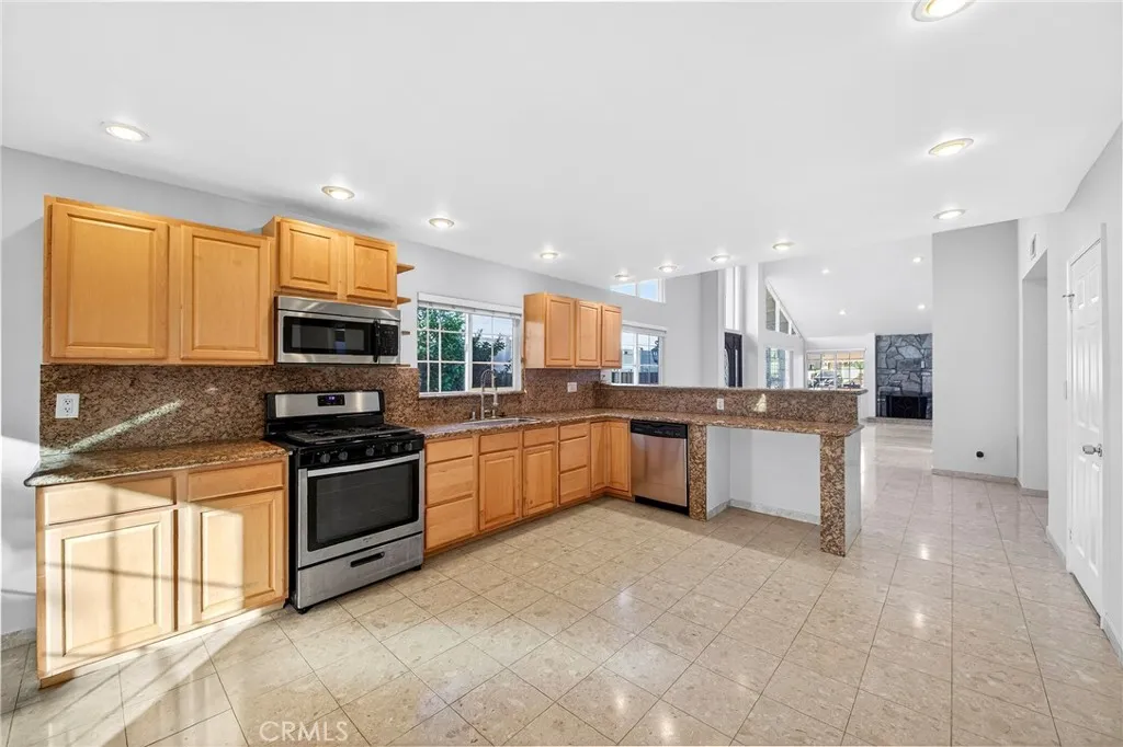 5267 Meadow Wood, Lakewood, California 90712 home-pic-16