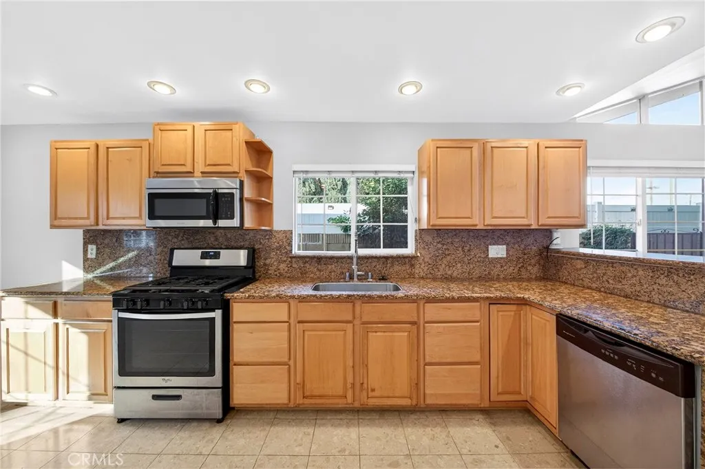 5267 Meadow Wood, Lakewood, California 90712 home-pic-15