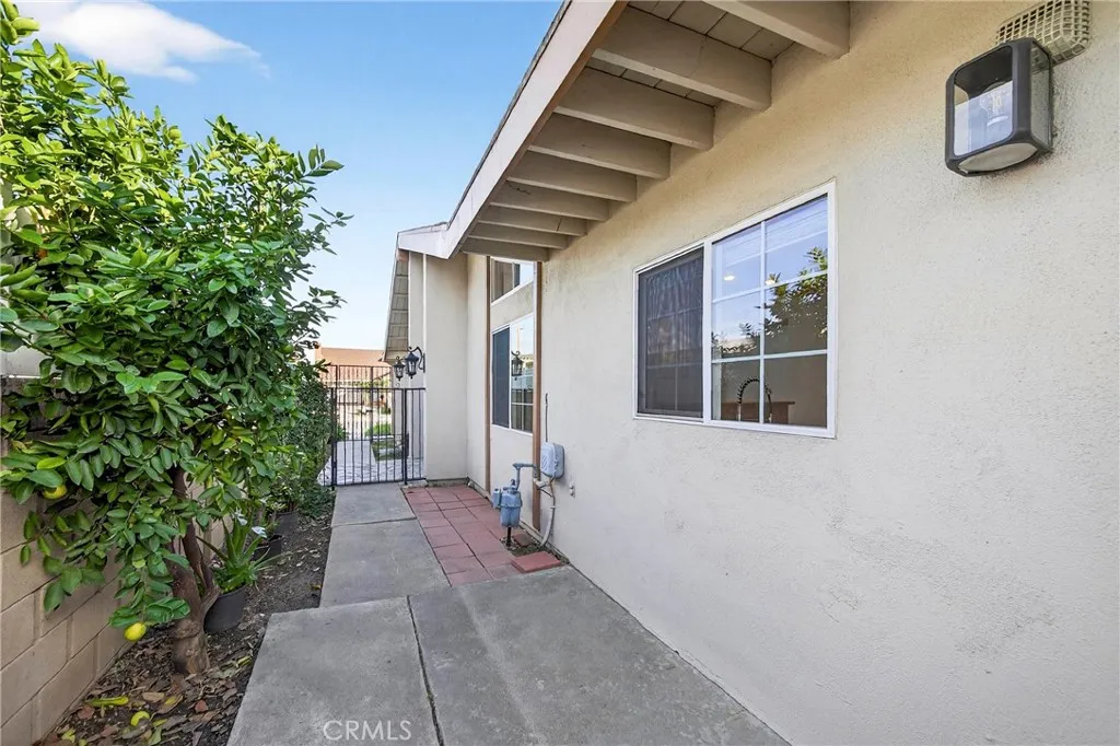 5267 Meadow Wood, Lakewood, California 90712 home-pic-41