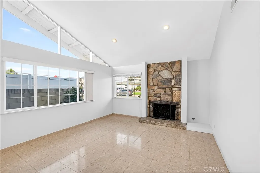 5267 Meadow Wood, Lakewood, California 90712 home-pic-8