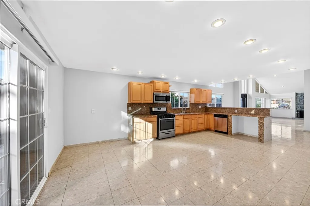 5267 Meadow Wood, Lakewood, California 90712 home-pic-17