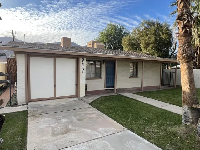 51431 Avenida Navarro front of home phot