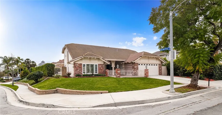 Single Level Corner Lot