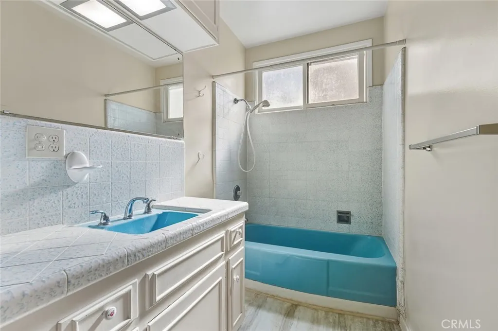 2038 Oakwood Street, Pasadena, California 91104 home-pic-21