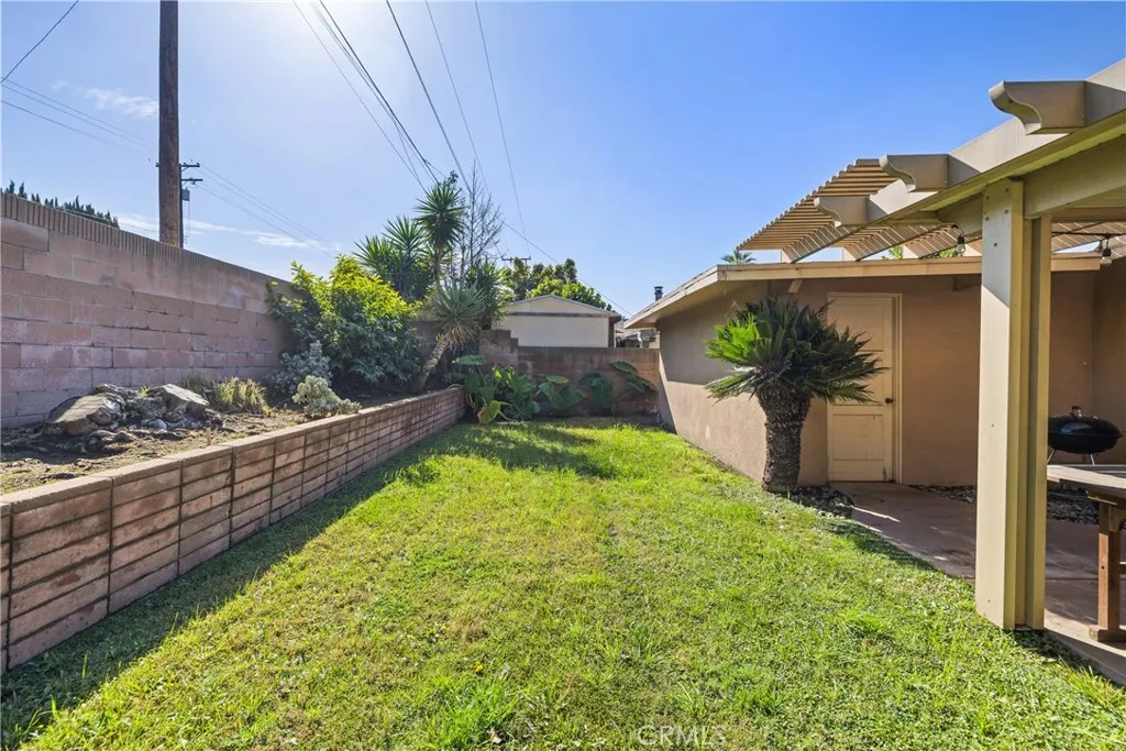 5902 N Viceroy, Azusa, California 91702 home-pic-21