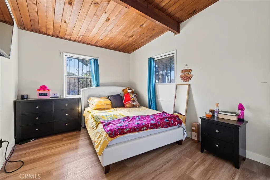 5902 N Viceroy, Azusa, California 91702 home-pic-14