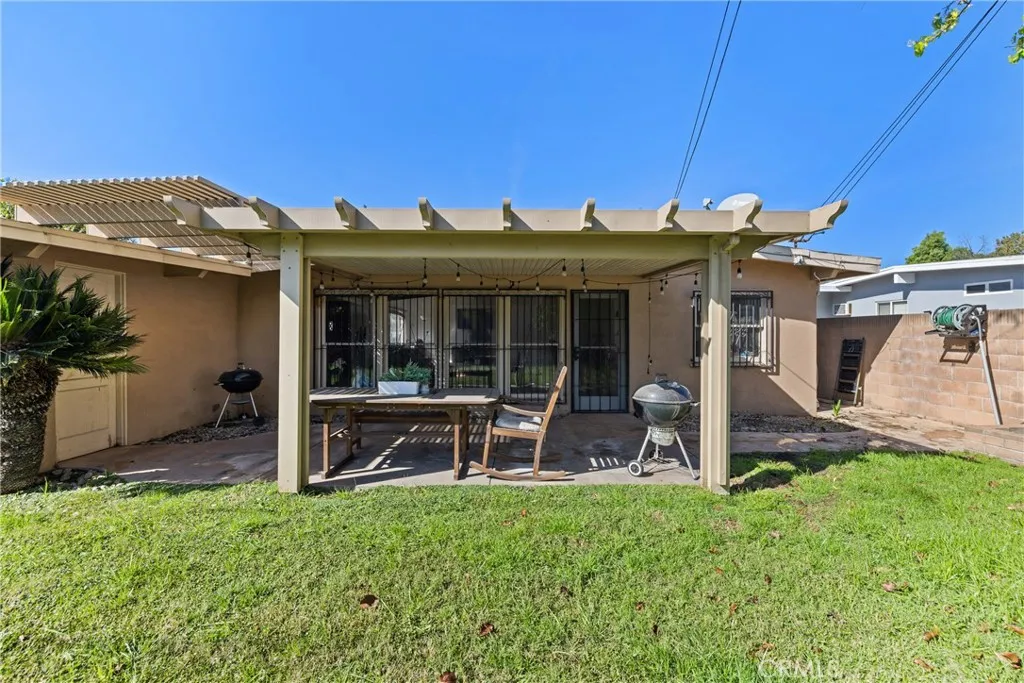 5902 N Viceroy, Azusa, California 91702 home-pic-20