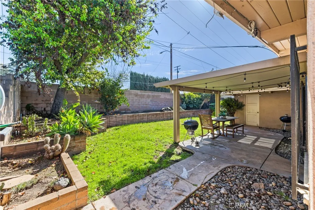 5902 N Viceroy, Azusa, California 91702 home-pic-19