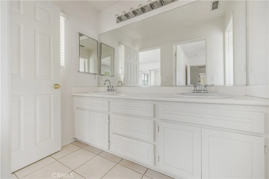 24650 Montevista, Valencia, California 91354 home-pic-13