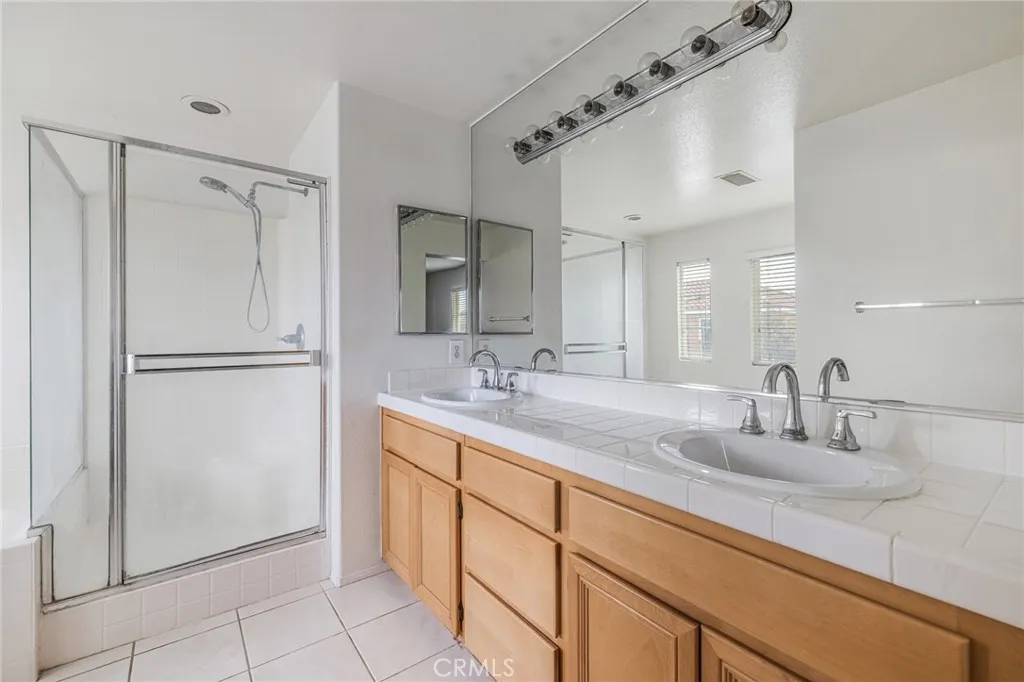 24650 Montevista, Valencia, California 91354 home-pic-9