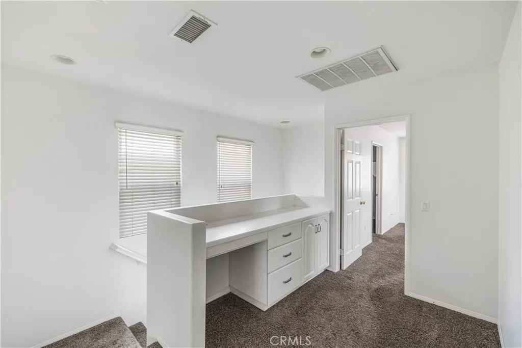 24650 Montevista, Valencia, California 91354 home-pic-12