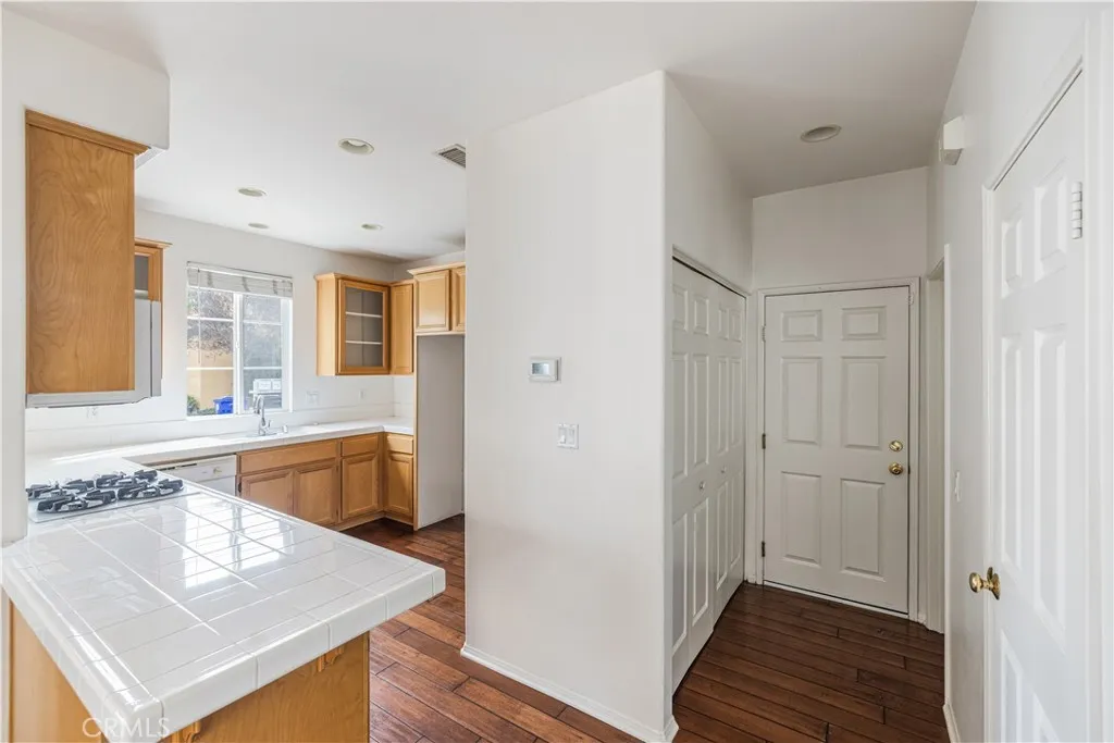24650 Montevista, Valencia, California 91354 home-pic-7
