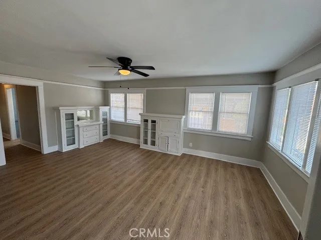 Duplex Unit 489 Living Room