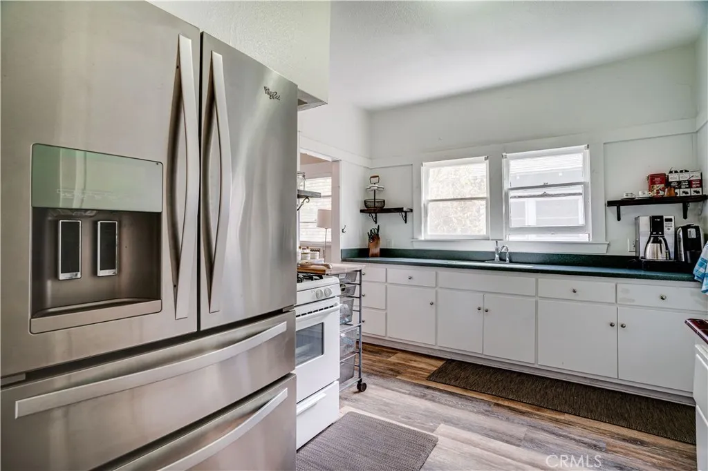 925 S Grand Avenue, San Pedro, California 90731 home-pic-12