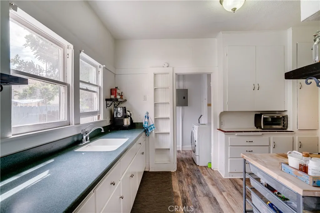 925 S Grand Avenue, San Pedro, California 90731 home-pic-11