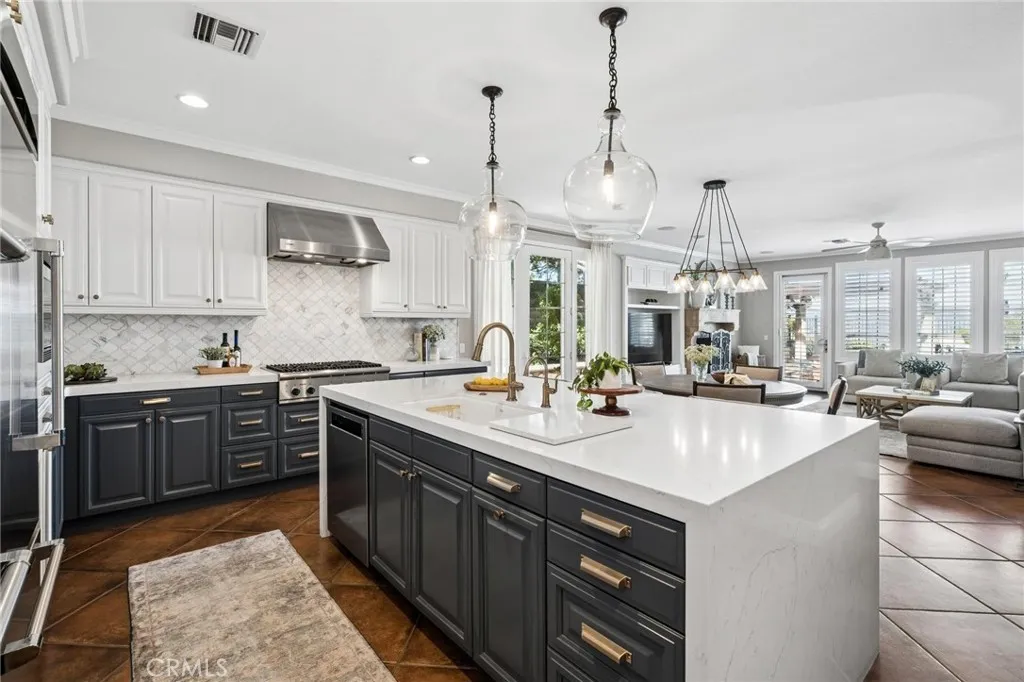 25845 Flemming Place, Stevenson Ranch, California 91381 home-pic-32