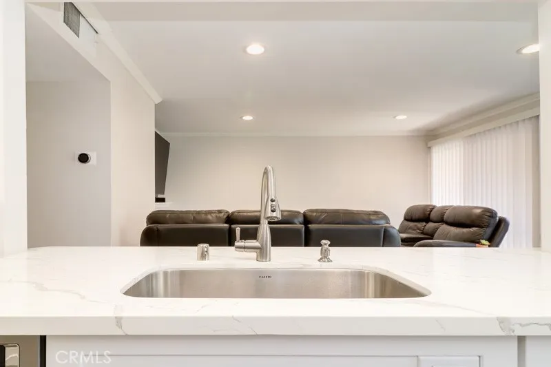 10756 Knott Avenue, Stanton, California 90680 home-pic-4