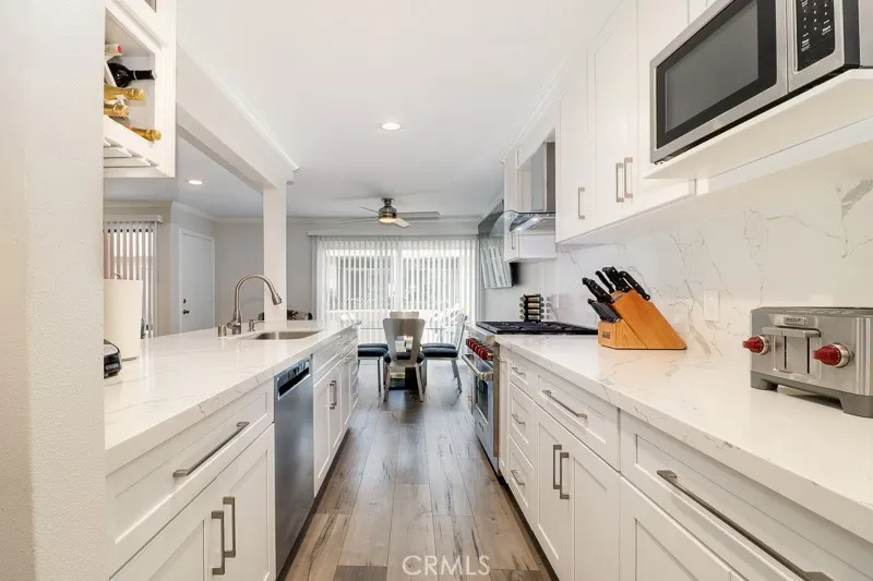 10756 Knott Avenue, Stanton, California 90680 home-pic-8