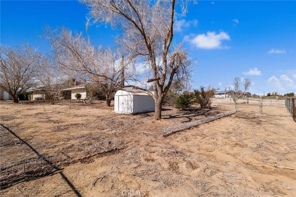 9925 Balsam, Hesperia, California 92345 home-pic-39