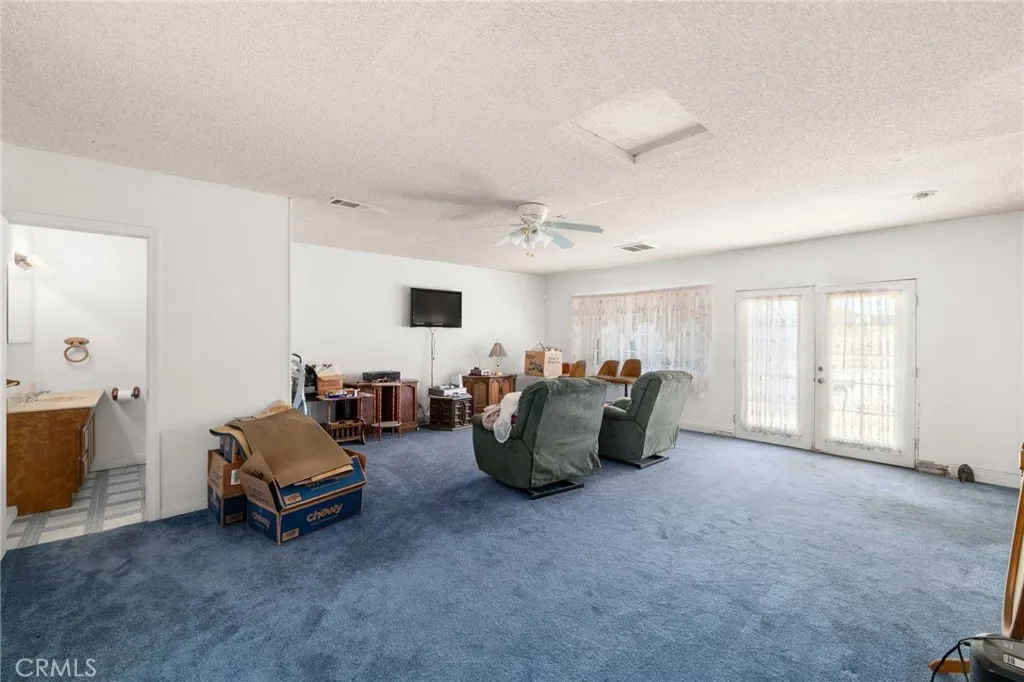 9925 Balsam, Hesperia, California 92345 home-pic-29