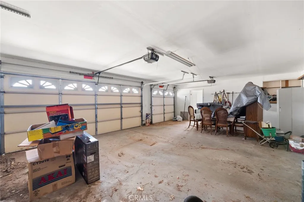 9925 Balsam, Hesperia, California 92345 home-pic-49