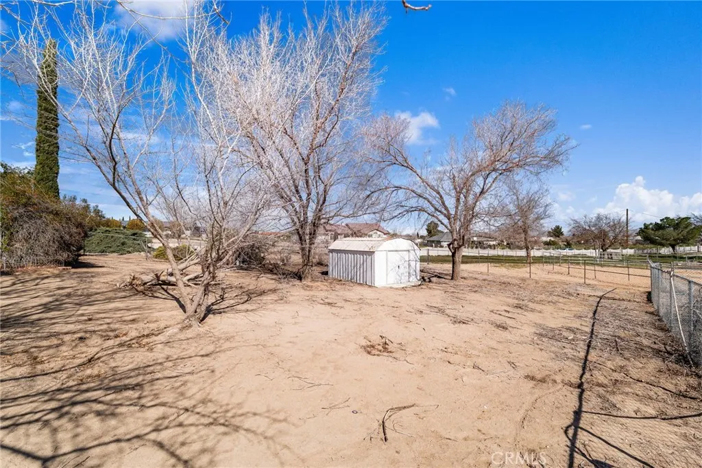 9925 Balsam, Hesperia, California 92345 home-pic-38