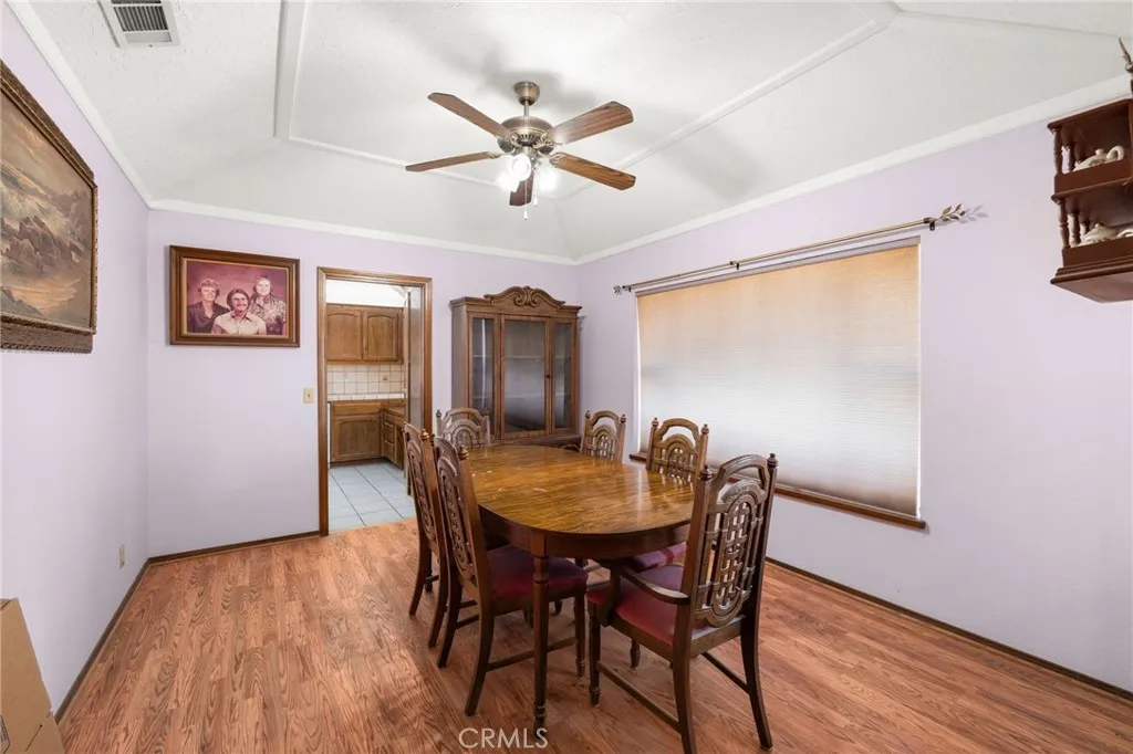9925 Balsam, Hesperia, California 92345 home-pic-14