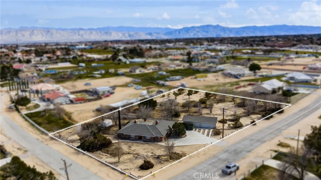9925 Balsam, Hesperia, California 92345 home-pic-61