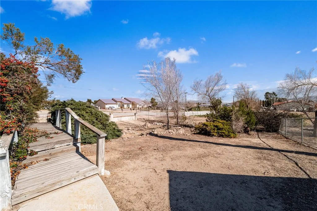 9925 Balsam, Hesperia, California 92345 home-pic-6