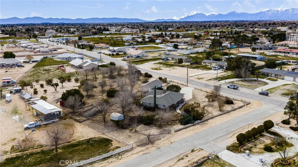 9925 Balsam, Hesperia, California 92345 home-pic-57