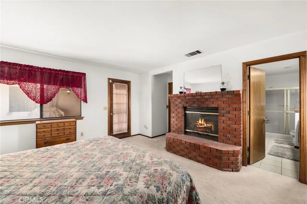 9925 Balsam, Hesperia, California 92345 home-pic-21