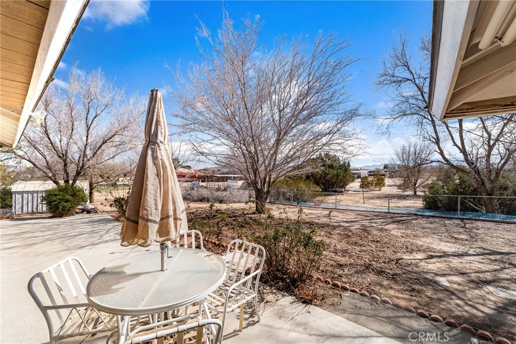 9925 Balsam, Hesperia, California 92345 home-pic-33