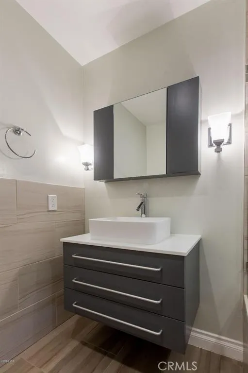 5412 Lindley Avenue 325, Encino, California 91316 home-pic-22