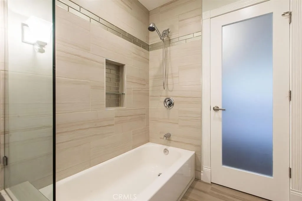 5412 Lindley Avenue 325, Encino, California 91316 home-pic-20