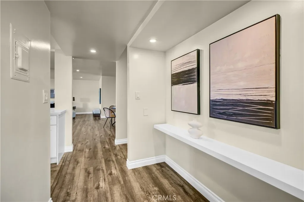 5412 Lindley Avenue 325, Encino, California 91316 home-pic-15