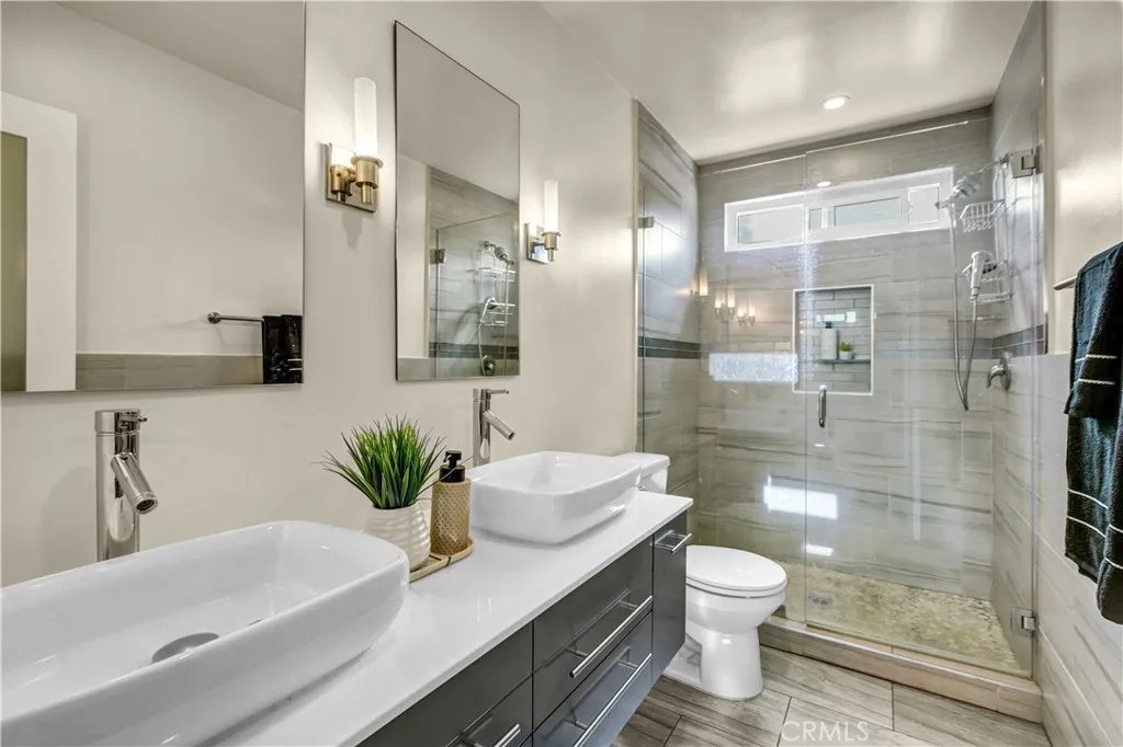 5412 Lindley Avenue 325, Encino, California 91316 home-pic-24