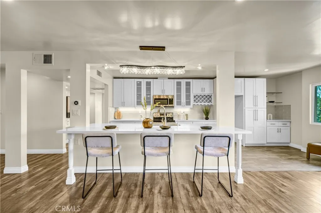 5412 Lindley Avenue 325, Encino, California 91316 home-pic-9