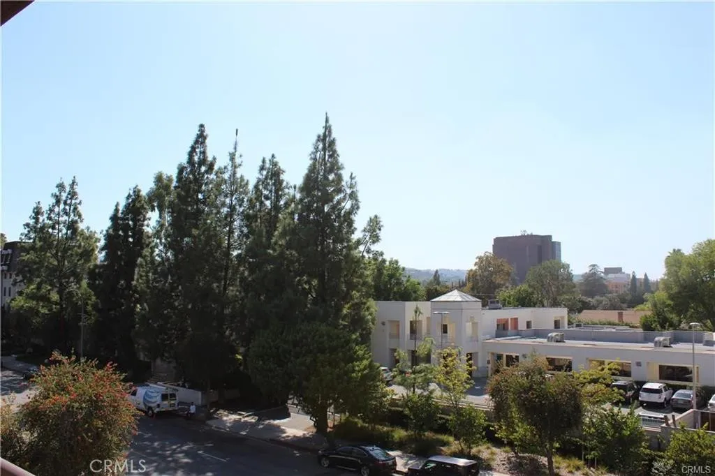 5412 Lindley Avenue 325, Encino, California 91316 home-pic-41