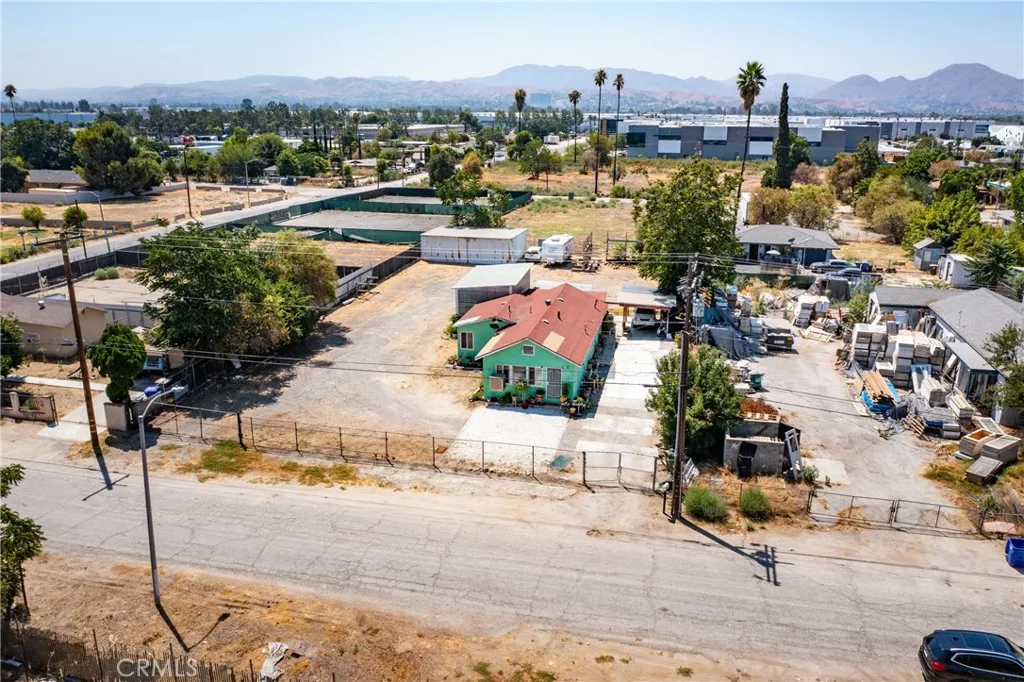 603 San Jacinto, San Bernardino, California 92408 home-pic-16