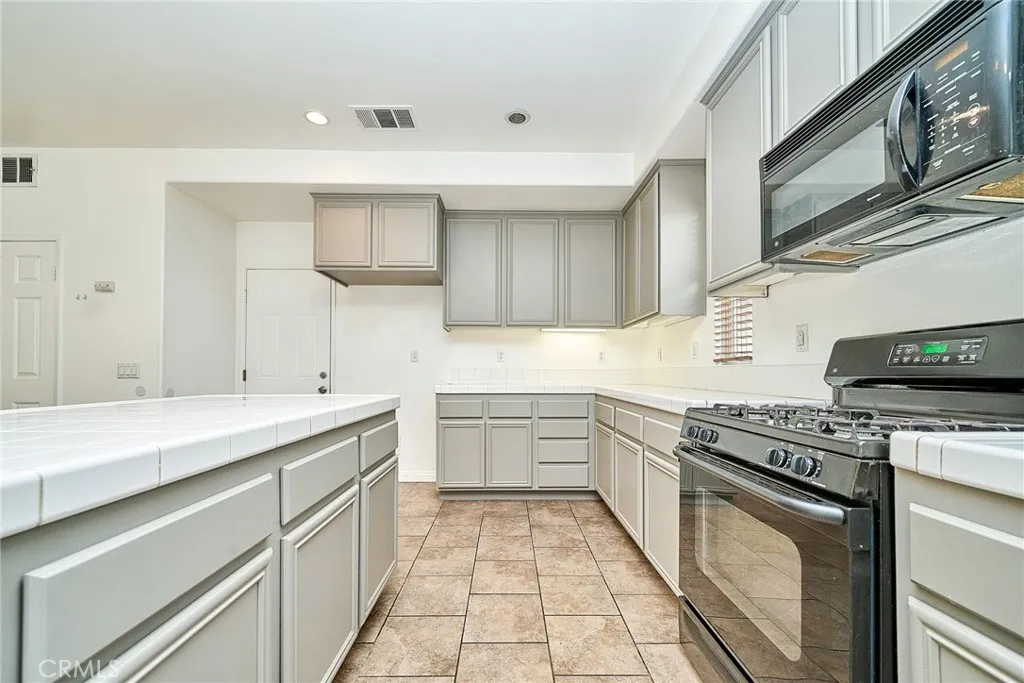 26244 Charismatic Court, Moreno Valley, California 92555 home-pic-14