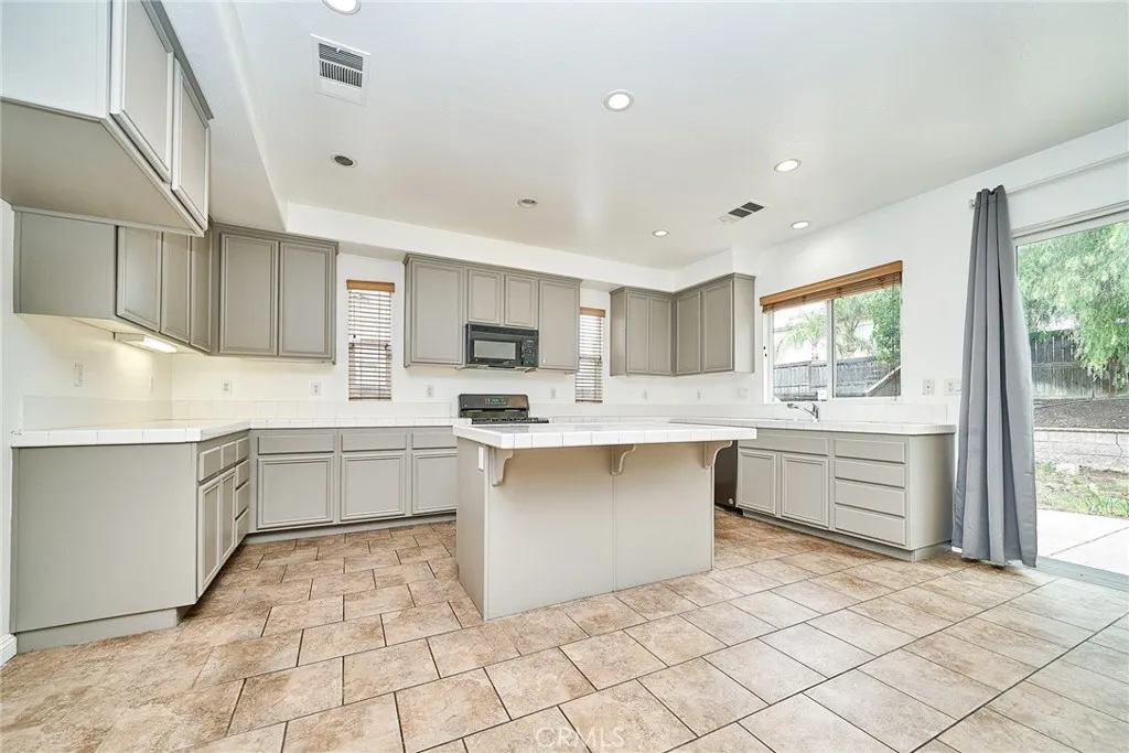 26244 Charismatic Court, Moreno Valley, California 92555 home-pic-13