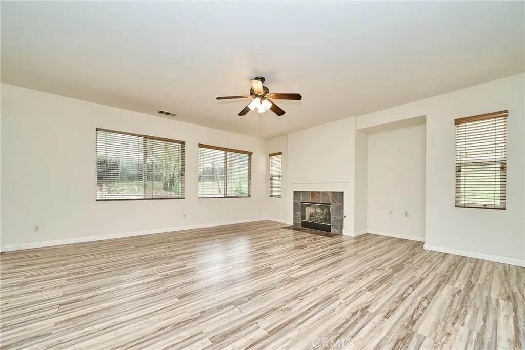 26244 Charismatic Court, Moreno Valley, California 92555 home-pic-9