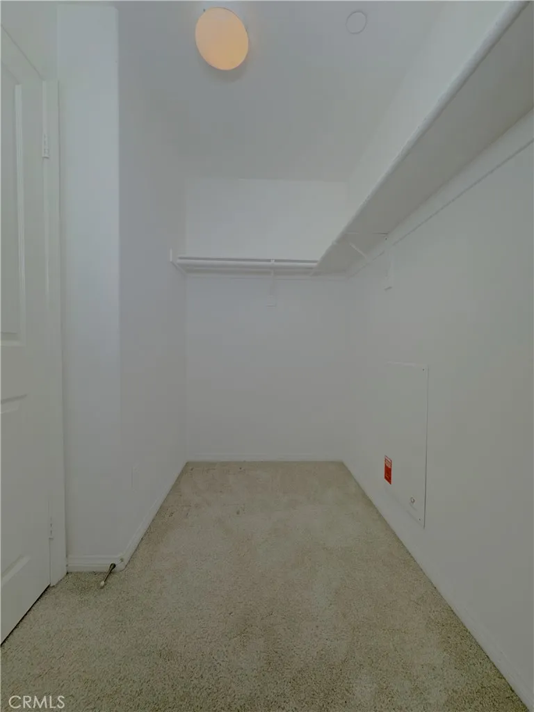 Walk-in closet / primary suite