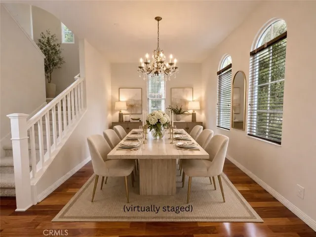 Dining room (virtually staged)
