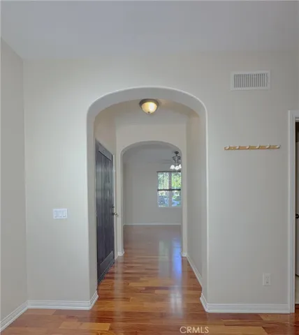 Foyer / Front doorway