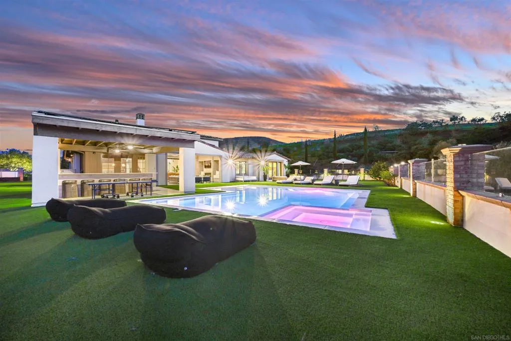 14849 Chesfield Ct, San Diego, California 92127 home-pic-36