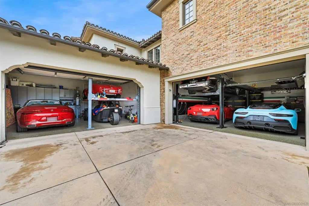 14849 Chesfield Ct, San Diego, California 92127 home-pic-32