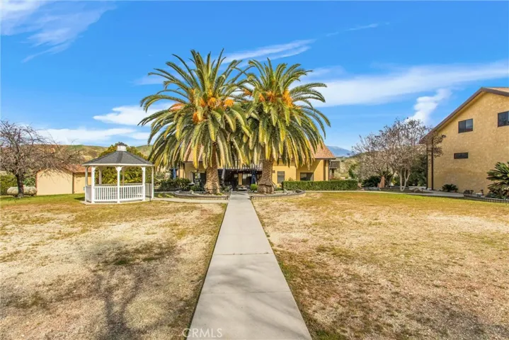 28450 Live Oak Canyon Road, Redlands, California 92373