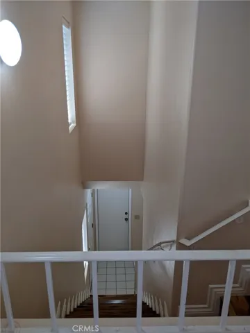 Entry stairs to main floor
